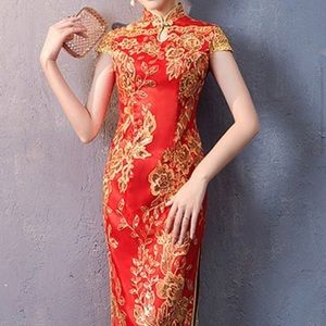 Chinese cheongsam qipao red with gold flowers